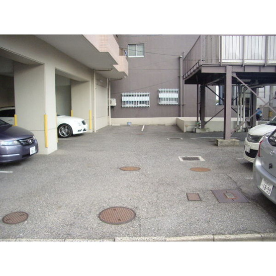 【駐車場】 | 伊藤ビル
