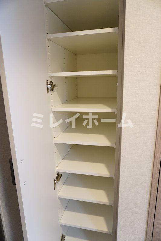 ルーブル本羽田の玄関
