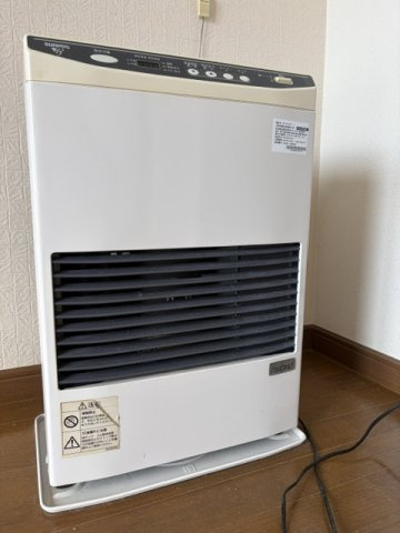 シティパレスA棟の設備|FF式自動給油ストーブ