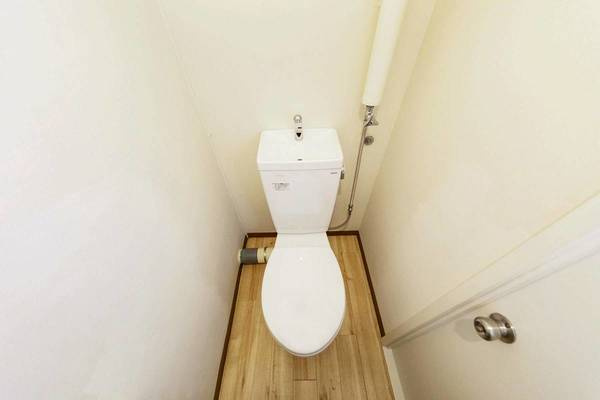 ビレッジハウス愛川3号棟のトイレ|ビレッジハウスの同一物件・同一タイプの間取りの写真です