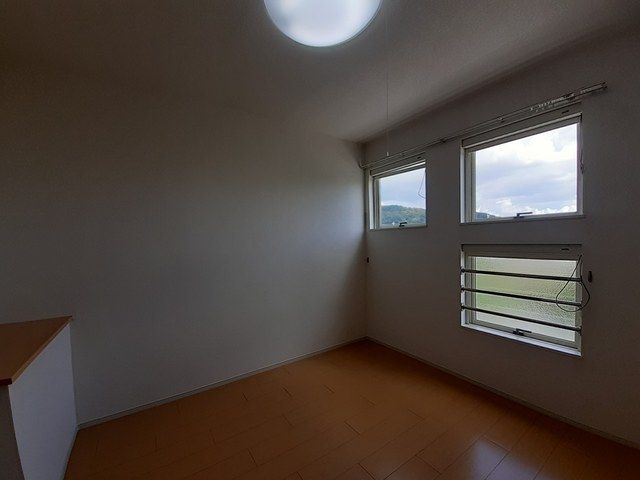カ－ムリ－ガ－デンのその他