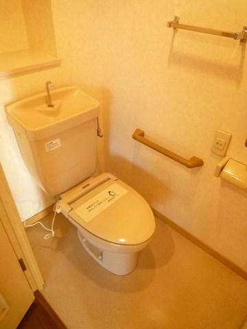 【トイレ】 | ソルティ　ブラン鶴瀬 | コンパクトで使いやすいトイレです