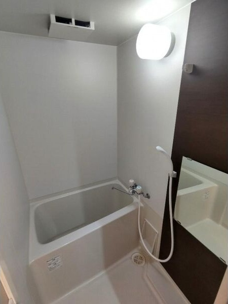 クレフラスト三吉Ⅱの浴室