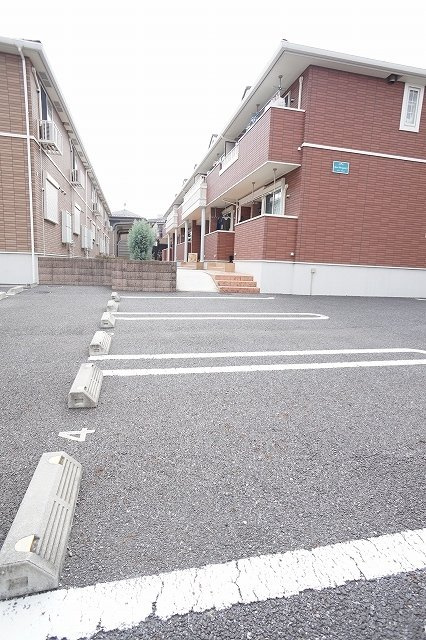 グランツ　ひばりヶ丘Ｂの駐車場