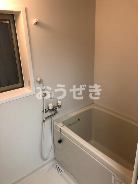 赤門町貸家の浴室