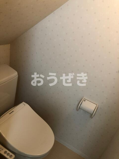 赤門町貸家のトイレ