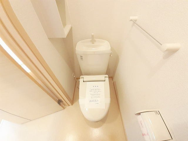 直方市大字上新入のアパートのトイレ