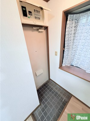 まつ葉ビルの玄関
