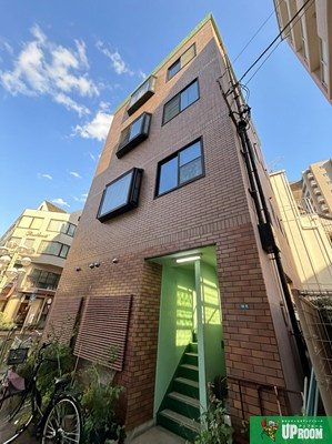 まつ葉ビルの外観