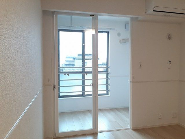 メシェルディのその他