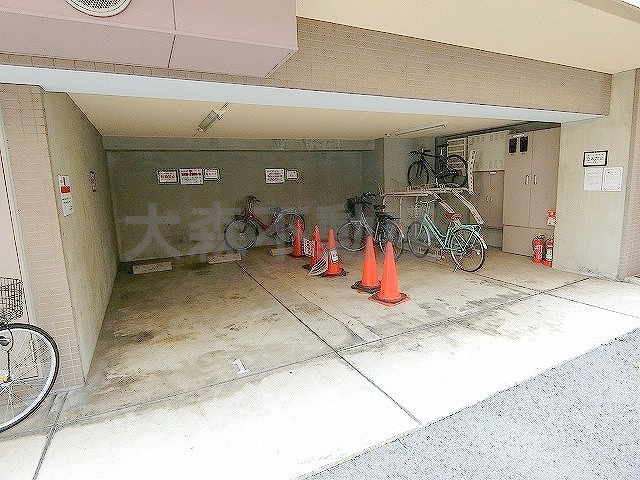 エスコート大森の駐車場|平置き駐車場　空き状況等詳細はお問合せ下さい。