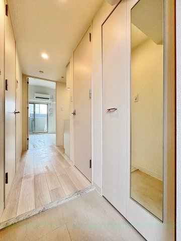 エスリード大須デュオの玄関