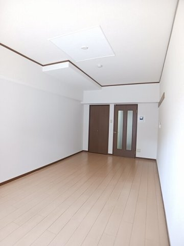 Ｂｅｌｌｅ　Ｄｅｍｅｕｒｕ　ｙのその他
