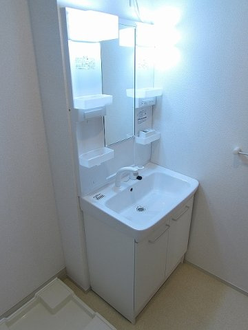 メゾン中町の洗面所|使いやすい洗面所です