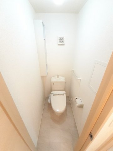 リバーサイド春木　壱番館のトイレ|シンプルで使いやすいトイレです