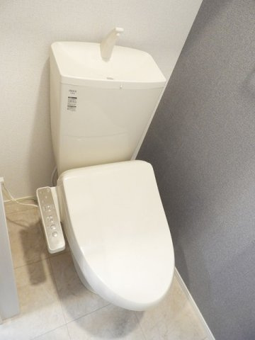 リバイドのトイレ|ゆったりとした空間のトイレです