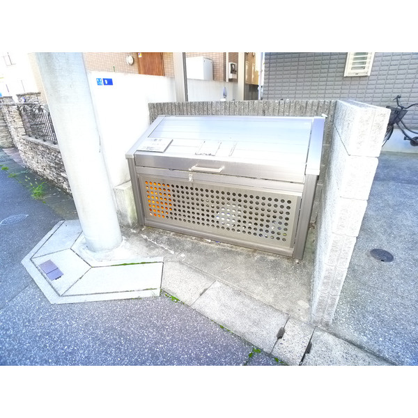 レースト明原のその他