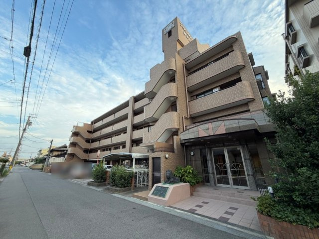 ライオンズマンション御林公園の外観