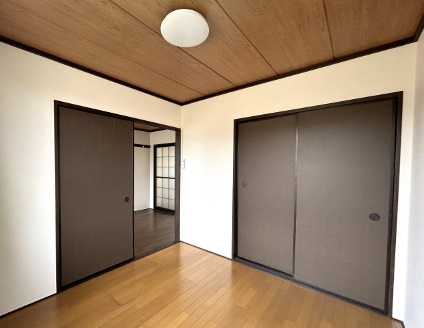 レジデンス小野の居間・リビング