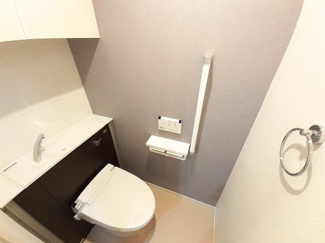 【トイレ】 | ヤフソ　ひまわり | 清潔感のあるトイレです