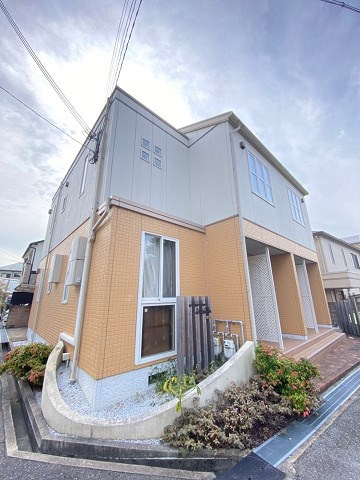 ブルージュ松園の外観