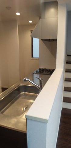 富久町戸建のキッチン