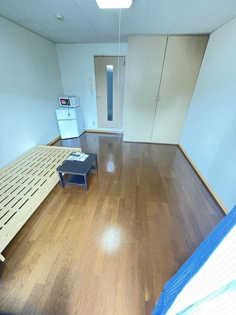 レオパレスツツミ28の寝室