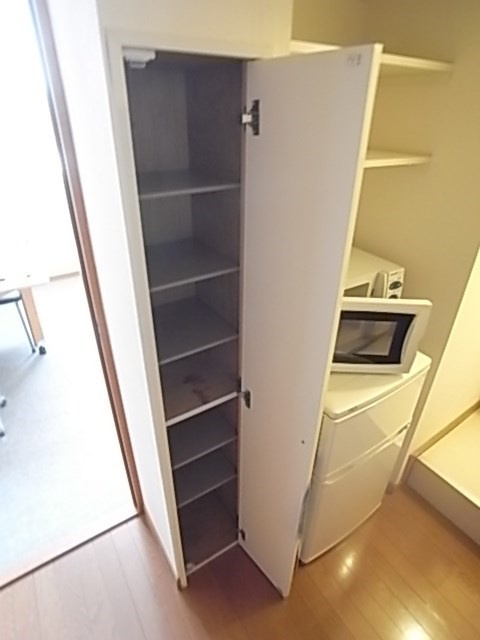 レオパレス甲東