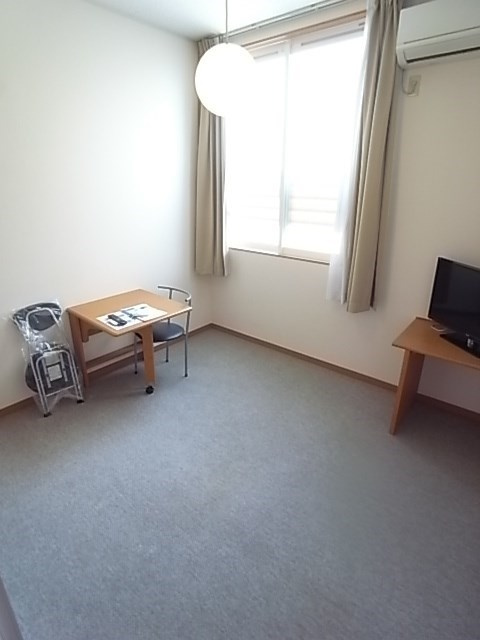 レオパレス甲東