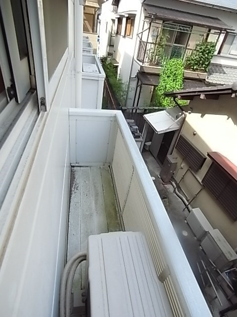 レオパレス甲東のバルコニー