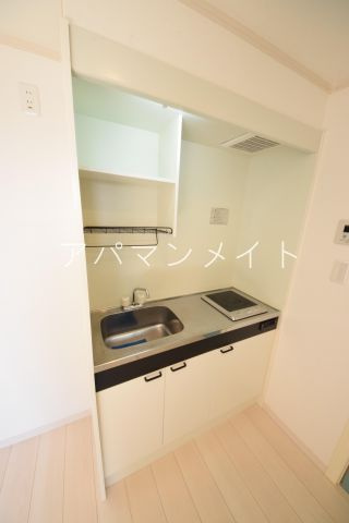 【キッチン】 | ココリータ戸塚 | お料理しやすいキッチンです