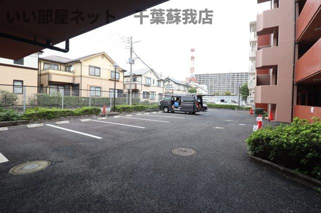 ＰＬＥＮＤＹ千葉みなとの駐車場|車をお持ちの方に嬉しい駐車場付きの物件です