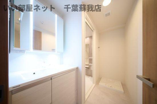 ＰＬＥＮＤＹ千葉みなとの洗面所|脱衣スペースもあります