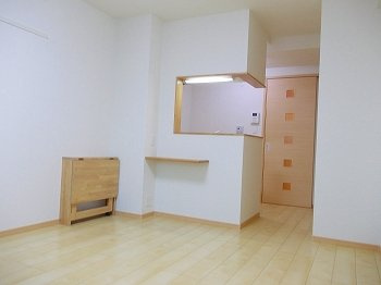 クレール姫路の居間・リビング