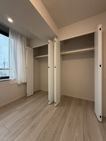 中野区本町３丁目の中古マンションの収納|クローゼット