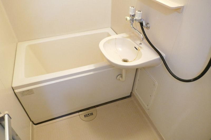 グランデューク西大井の浴室|コンパクトで使いやすいお風呂です