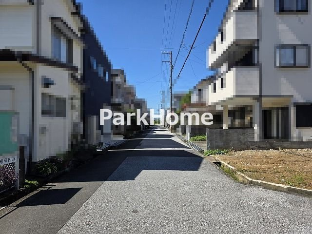 高知市高須東町 ② 新築戸建ての前面道路含む現地写真
