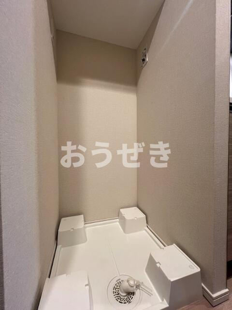 ＧＥＮＯＶＩＡ綾瀬Ⅱのトイレ|室内洗濯機置場