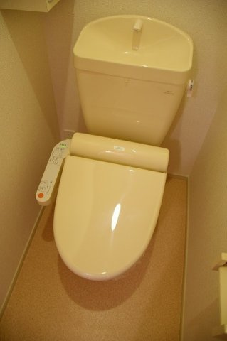 サンブリーズのトイレ|コンパクトで使いやすいトイレです