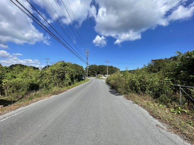 八戸市大字美保野の前面道路含む現地写真