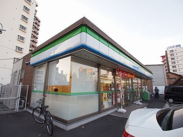 【周辺】 | ラインスター三萩野 | ファミマ小倉三萩野１丁目店まで180m