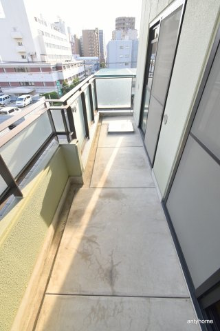 カルム西野Ⅱ　仲介手数料無料のバルコニー