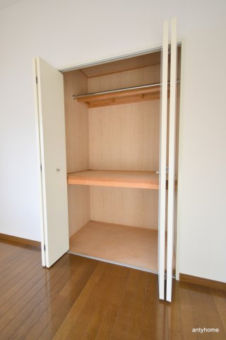 カルム西野Ⅱ　仲介手数料無料の収納