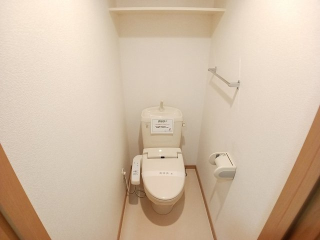 【トイレ】 | エヴァーグリーンＮ | 落ち着いた色調のトイレです