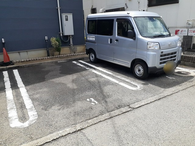 フレーシュの駐車場