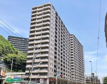 【外観】 | 磯子プリンスハイツ ウエスト | 新規内装リノベーション物件です