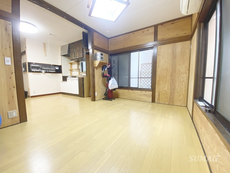 小林荘の洋室|12帖の洋室です☆