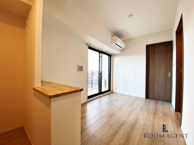 S-RESIDENCE庄内通駅前curere(クラーレ)　の居間・リビング