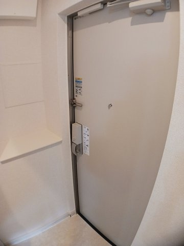 メゾン　リッシュの玄関