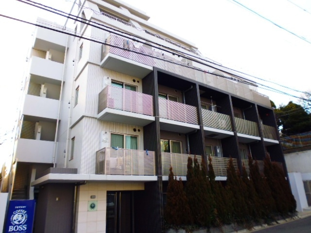 【外観】 | RISE NAKANOSHINBASHI | 鉄筋コンクリート造のガッチリとした建物。